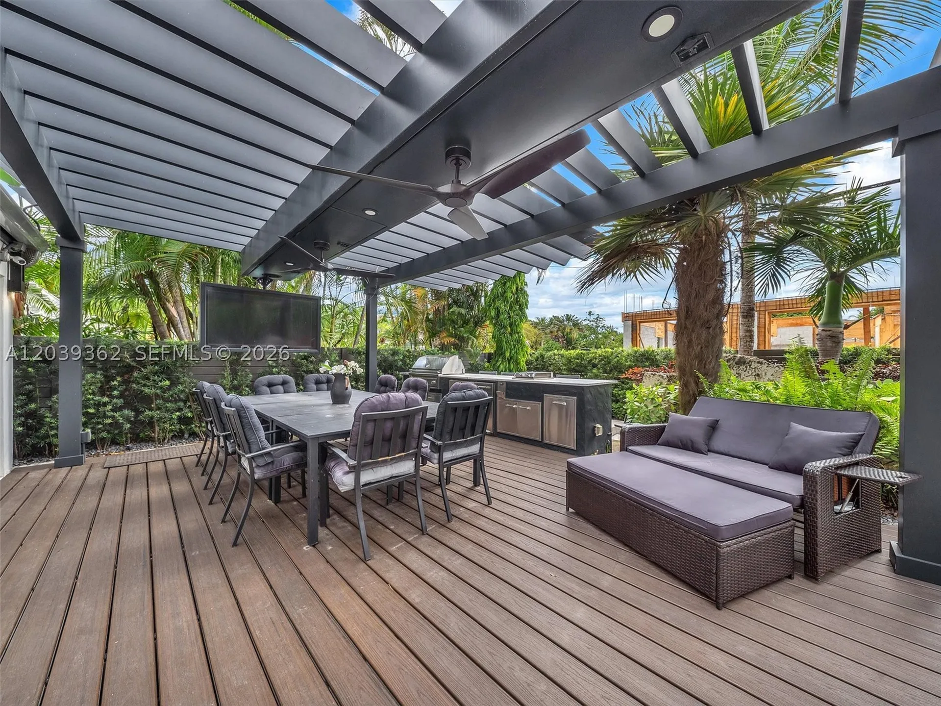 736 NE 17th Way Fort Lauderdale FL 33304