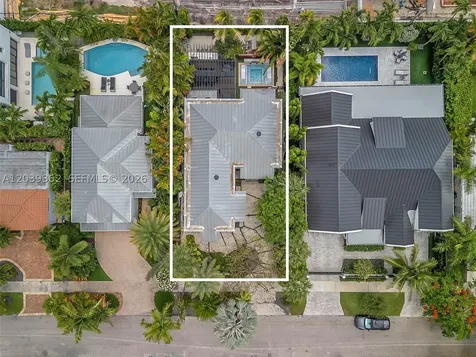 736 NE 17th Way Fort Lauderdale FL 33304