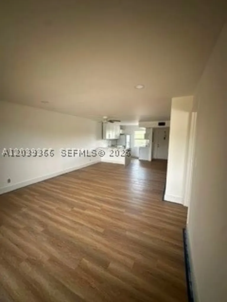 9272 SW 3rd Street Boca Raton FL 33428