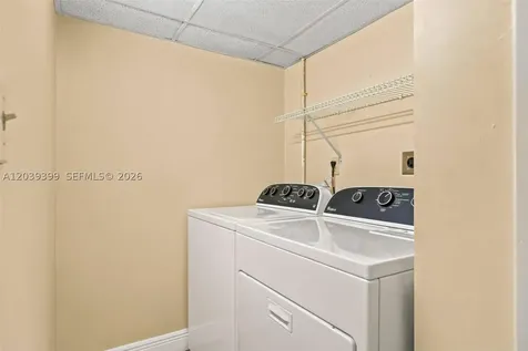 2730 W 61st Place Hialeah FL 33016