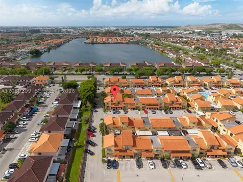 2730 W 61st Place Hialeah FL 33016