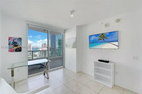 41 SE 5th Street Miami FL 33131