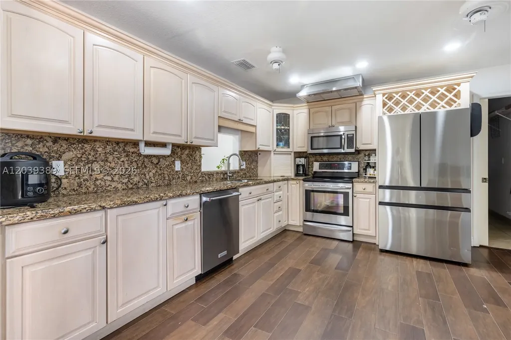 19323 Carolina Circle Boca Raton FL 33434