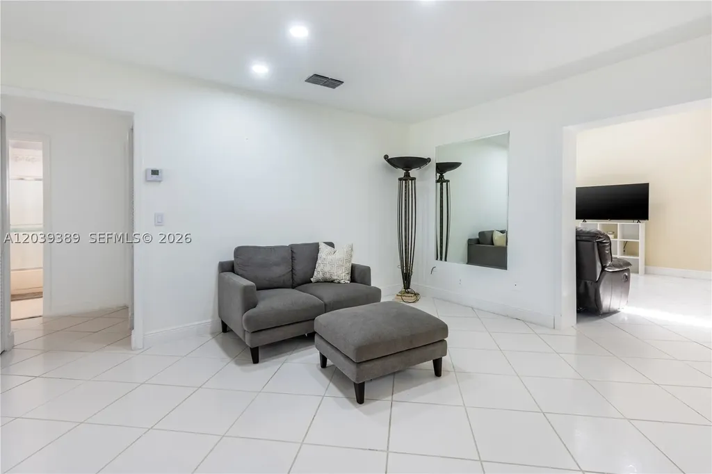 19323 Carolina Circle Boca Raton FL 33434