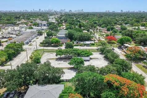 1ST Ave NW 166 Street Miami FL 33169
