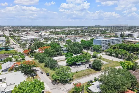 1ST Ave NW 166 Street Miami FL 33169