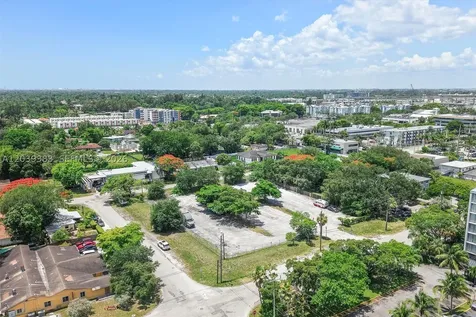 1ST Ave NW 166 Street Miami FL 33169