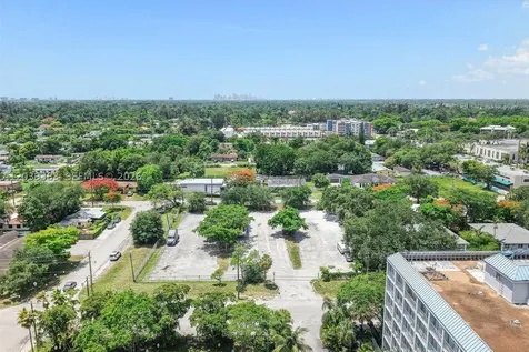 1ST Ave NW 166 Street Miami FL 33169