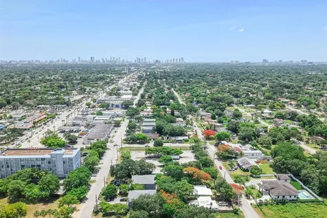 1ST Ave NW 166 Street Miami FL 33169