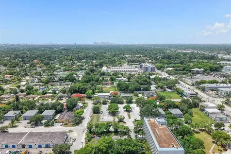 1ST Ave NW 166 Street Miami FL 33169