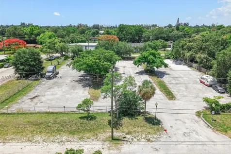 1ST Ave NW 166 Street Miami FL 33169