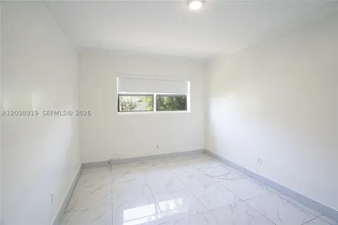16990 NE 5th Court North Miami Beach FL 33162