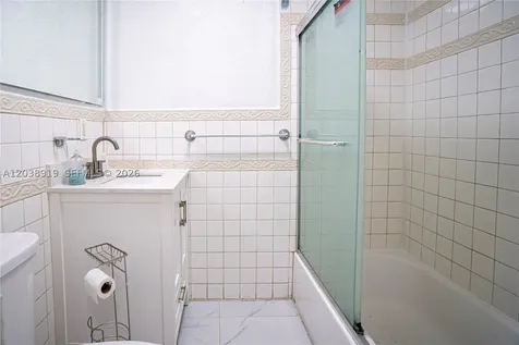 16990 NE 5th Court North Miami Beach FL 33162