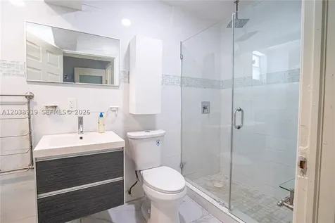 16990 NE 5th Court North Miami Beach FL 33162