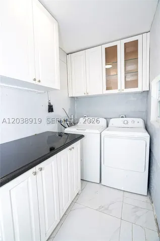 16990 NE 5th Court North Miami Beach FL 33162