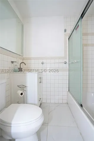 16990 NE 5th Court North Miami Beach FL 33162