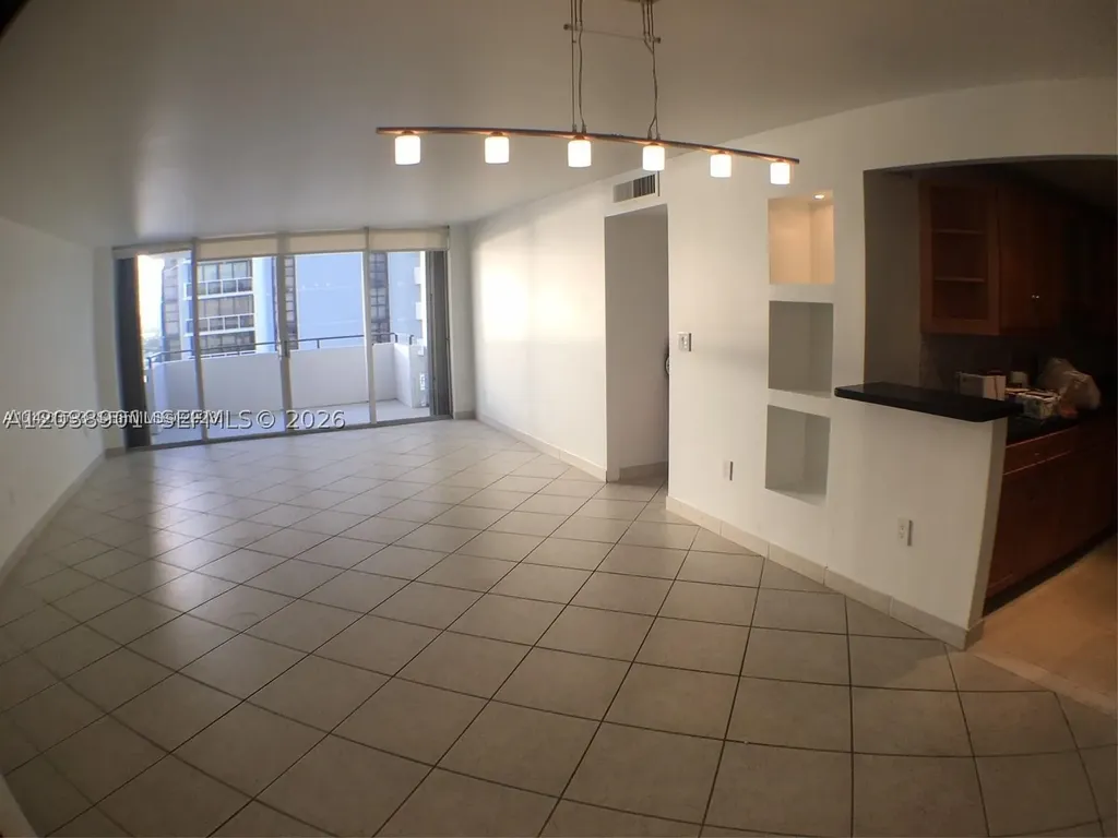 11 Island Avenue Miami Beach FL 33139