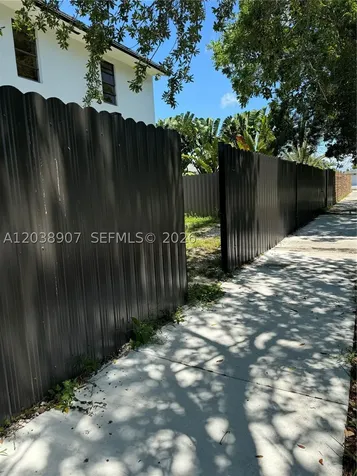 8275 SW 205th Cutler Bay FL 33189