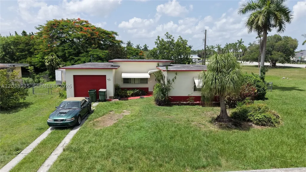 27 NW 18th Street Homestead FL 33030