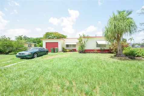 27 NW 18th Street Homestead FL 33030