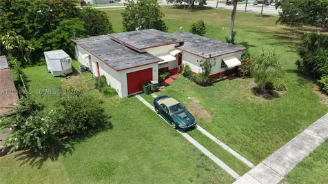 27 NW 18th Street Homestead FL 33030