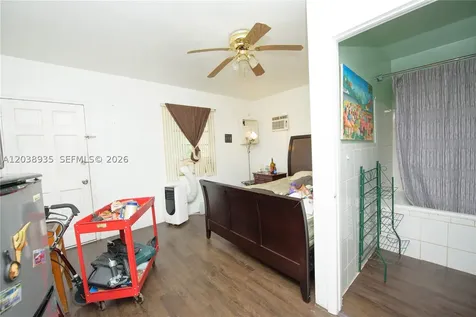 27 NW 18th Street Homestead FL 33030