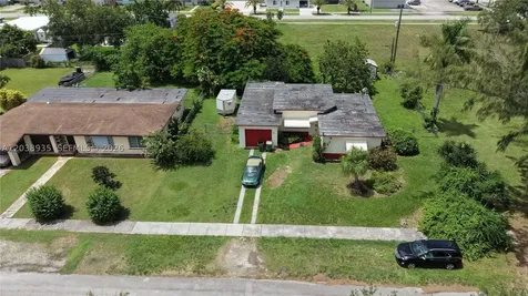 27 NW 18th Street Homestead FL 33030