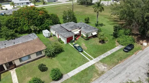27 NW 18th Street Homestead FL 33030