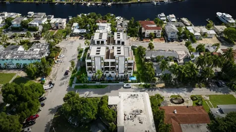840 NE 19th Way Fort Lauderdale FL 33304