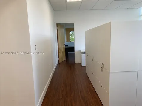 1607 Ponce De Leon Boulevard Coral Gables FL 33134