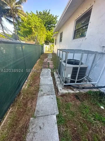 655 NW 2nd Street Florida City FL 33034