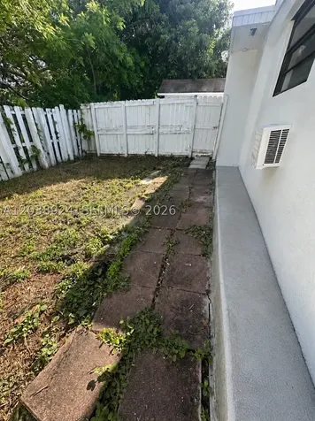 655 NW 2nd Street Florida City FL 33034