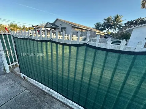 655 NW 2nd Street Florida City FL 33034