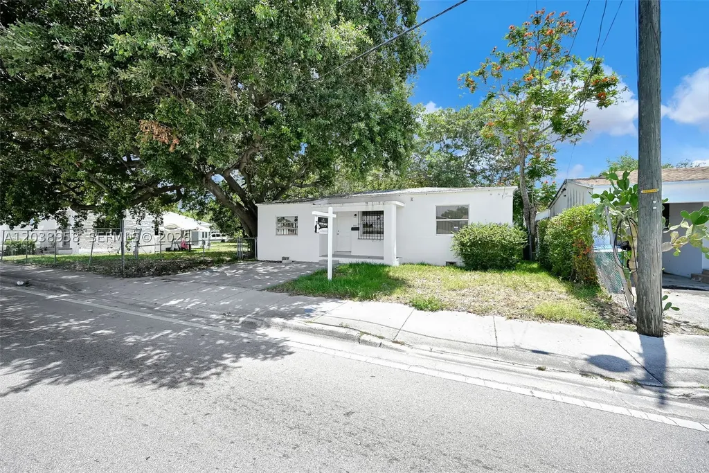 5511 NW 12th Avenue Miami FL 33127