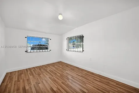 5511 NW 12th Avenue Miami FL 33127