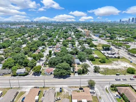 5511 NW 12th Avenue Miami FL 33127