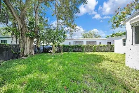 5511 NW 12th Avenue Miami FL 33127