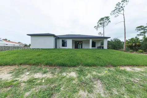 814 Calyton Avenue Lehigh Acres FL 33972