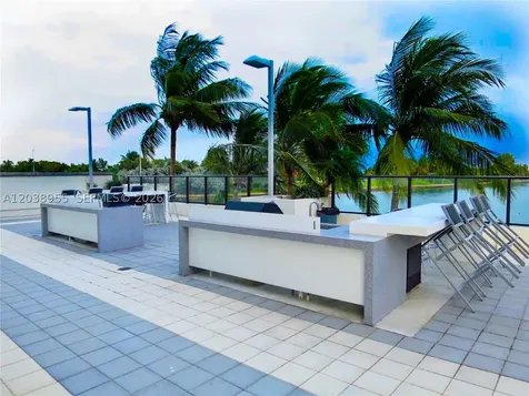 600 NE 36th Street Miami FL 33137