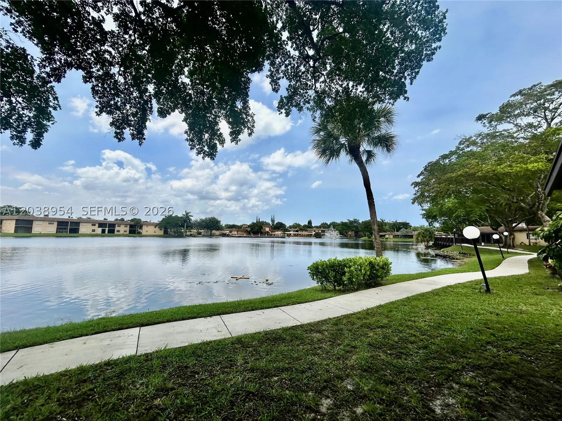 416 Briarwood Circle Hollywood FL 33024