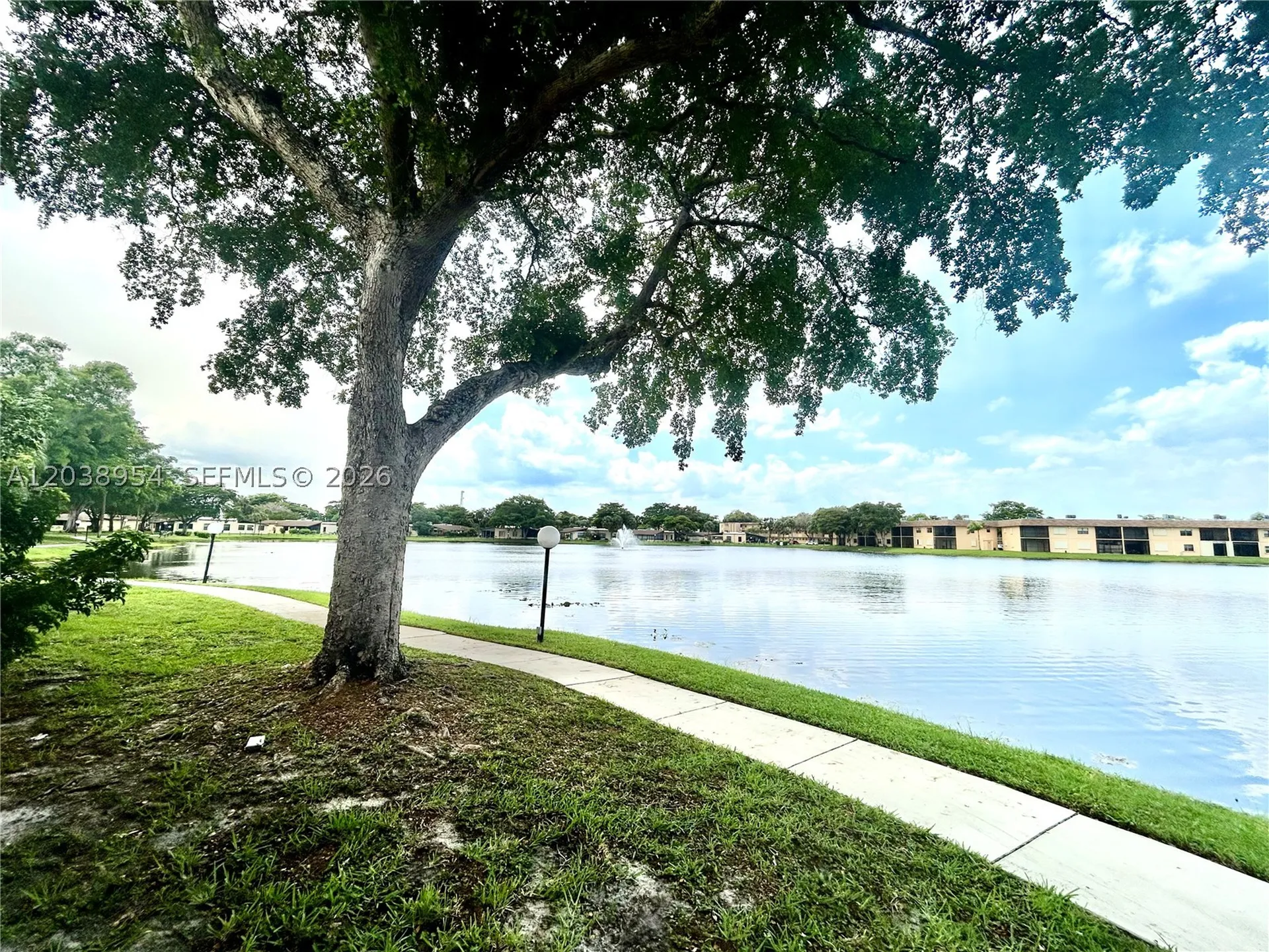 416 Briarwood Circle Hollywood FL 33024