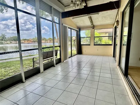 416 Briarwood Circle Hollywood FL 33024