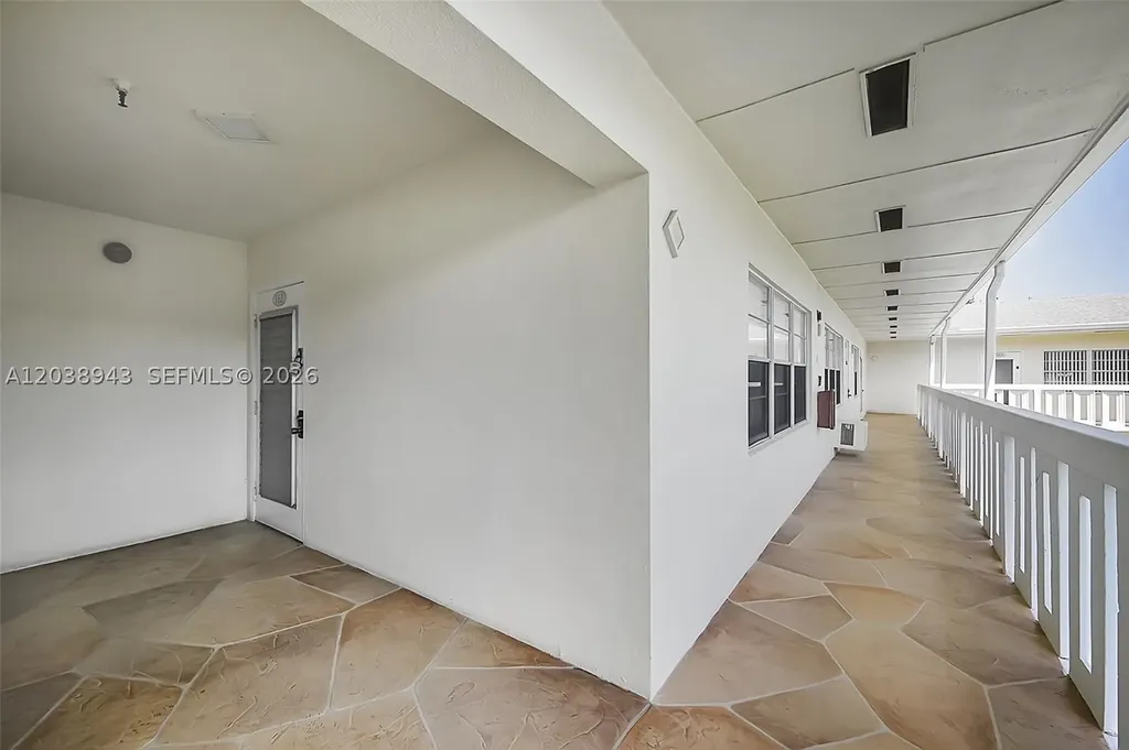 82 Dorset B Boca Raton FL 33434