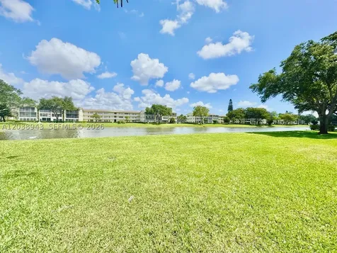 82 Dorset B Boca Raton FL 33434