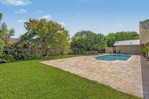 8021 SW 162nd Street Palmetto Bay FL 33157