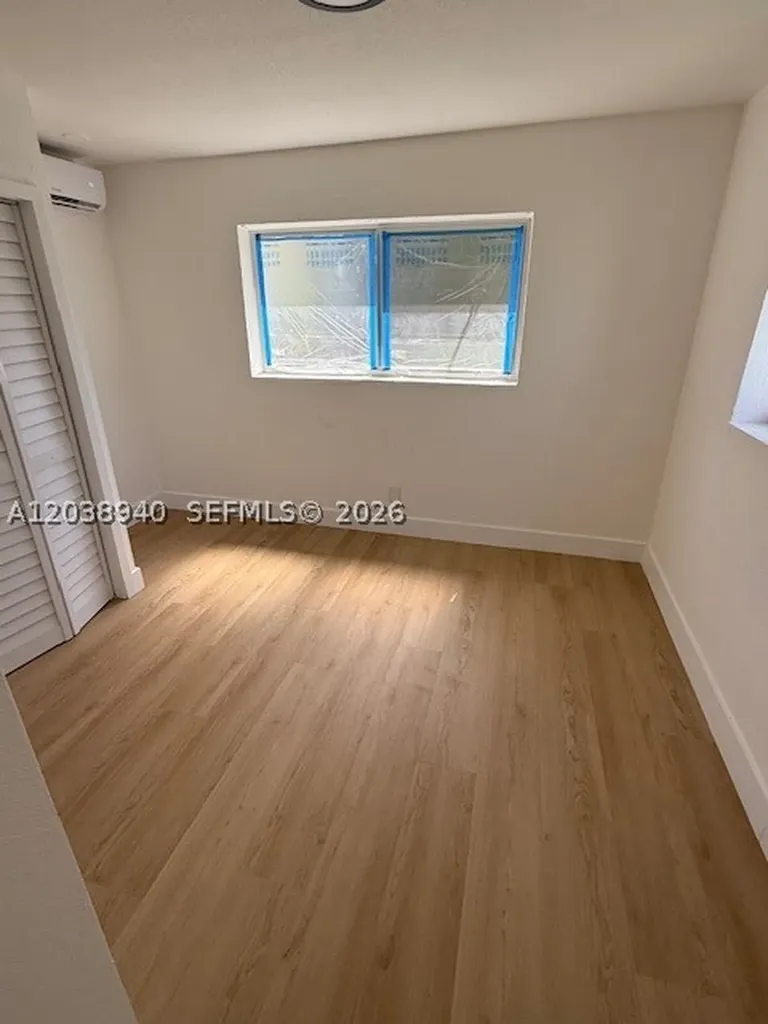 1123 N 17th Court Hollywood FL 33020