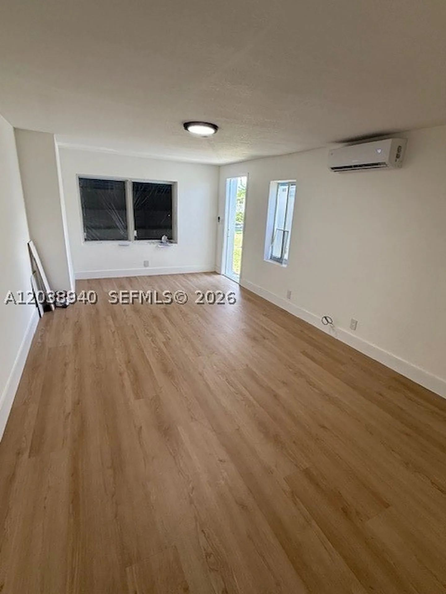 1123 N 17th Court Hollywood FL 33020