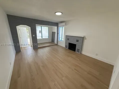 1123 N 17th Court Hollywood FL 33020