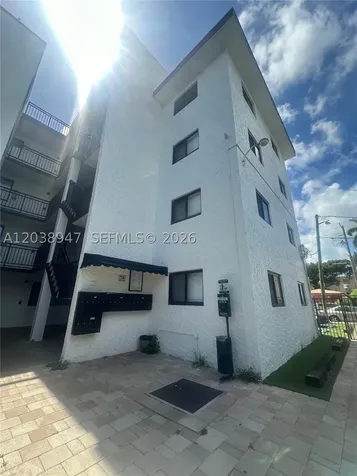 529 SW 4th Street Miami FL 33130