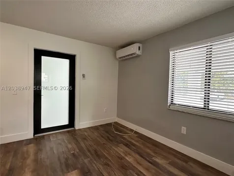 529 SW 4th Street Miami FL 33130